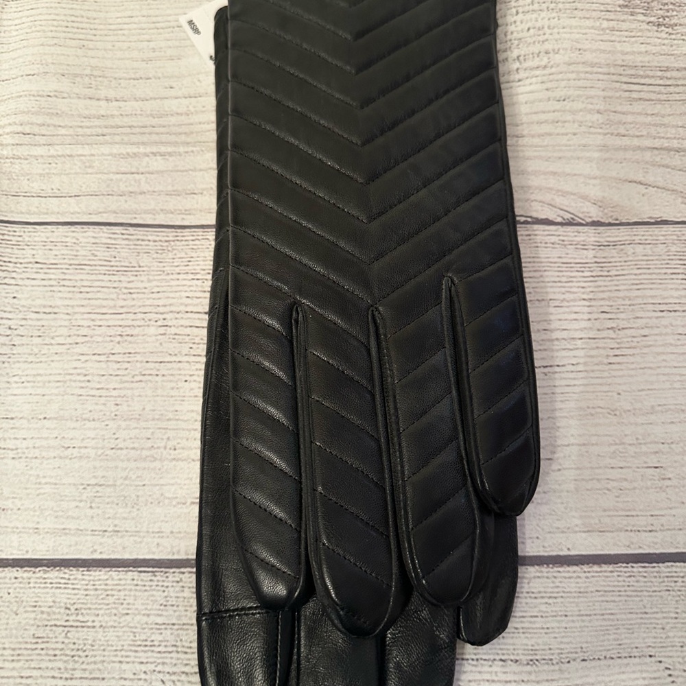 Black Leather Gloves